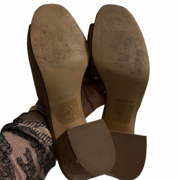 Women’s Sz 10 ALDO Tan Suede Slip On Slides Heels - Picture 8 of 8